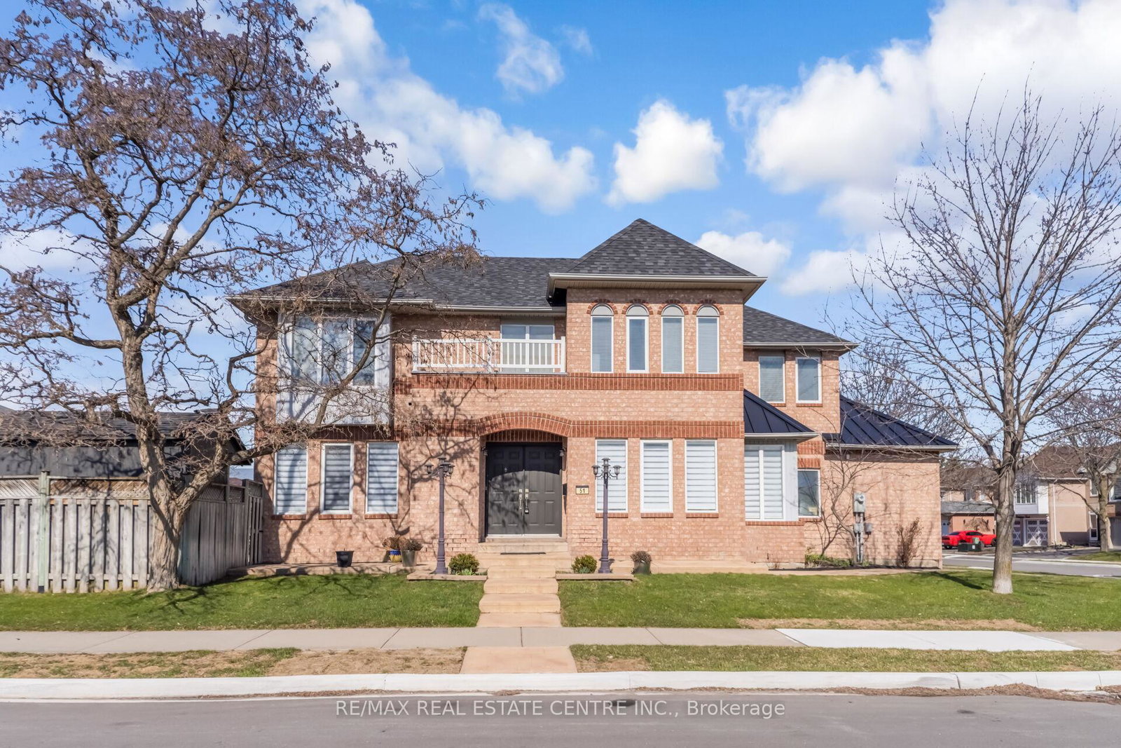 51-pebblestone-circle-brampton-ontario-w13145850