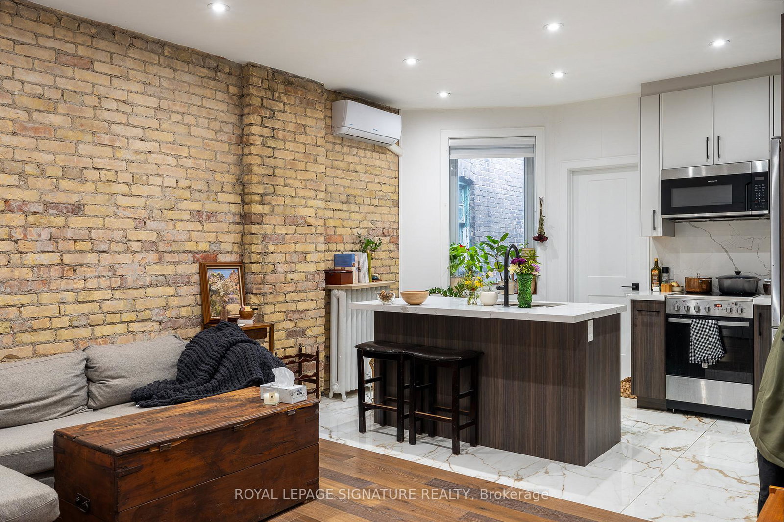 2090-dundas-street-w-toronto-ontario-w13145872