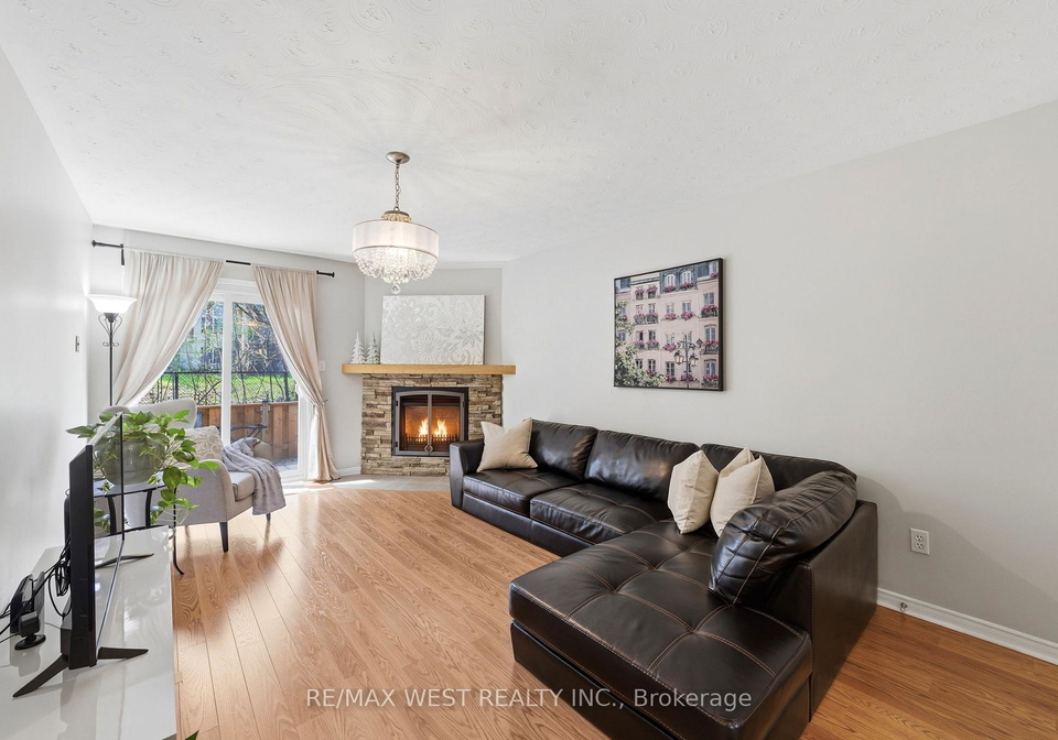 1205-lambs-court-burlington-ontario-w13146074
