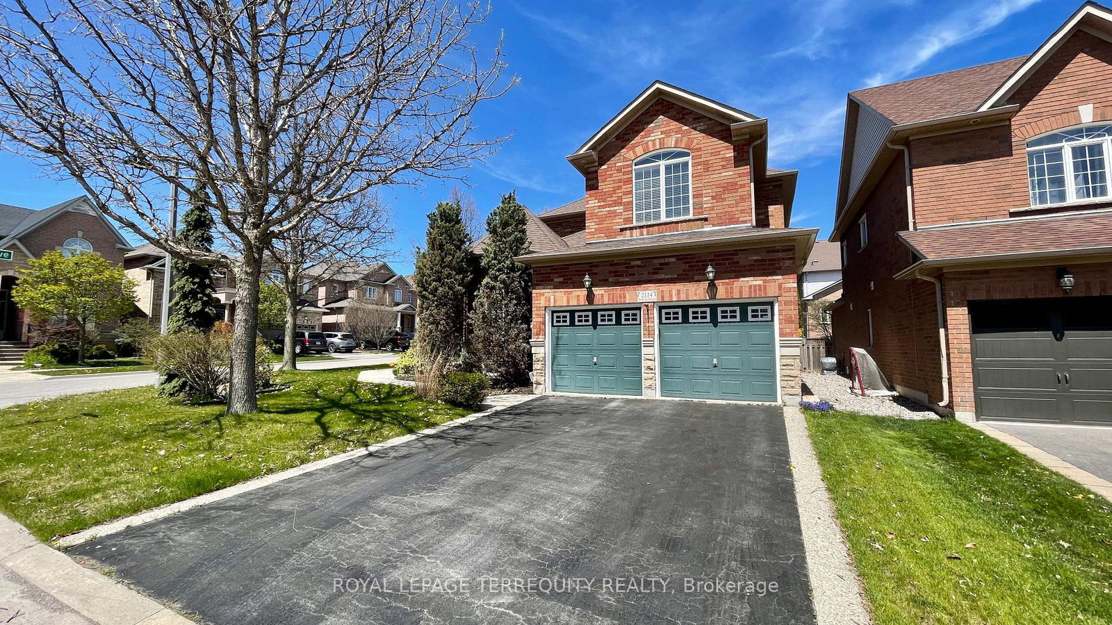 2114-helmsley-avenue-oakville-ontario-w13146088