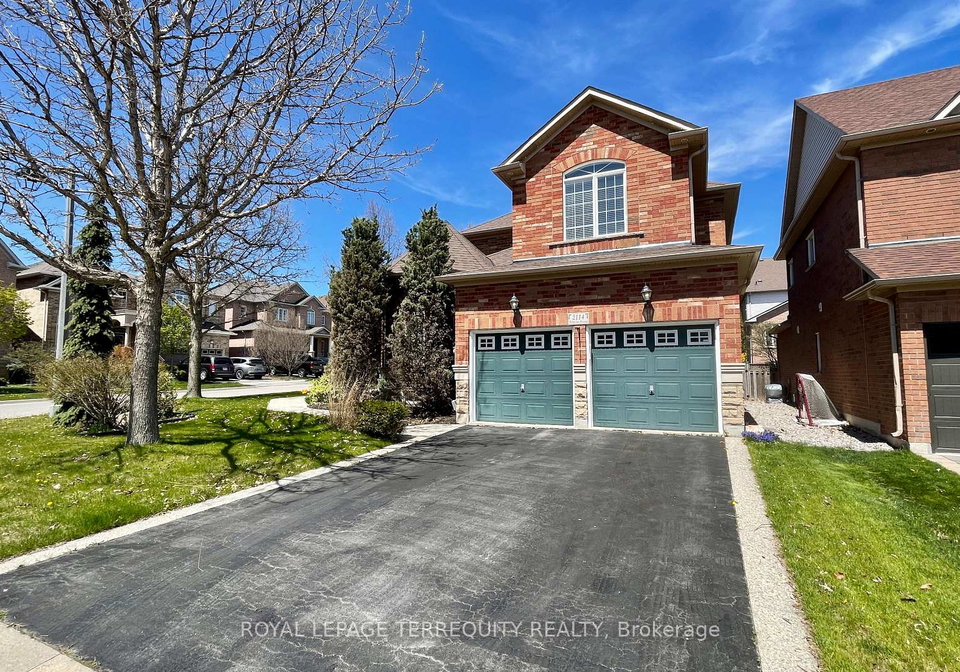 2114-helmsley-avenue-oakville-ontario-w13146088