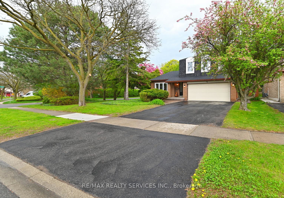 65-massey-street-brampton-ontario-w13146308