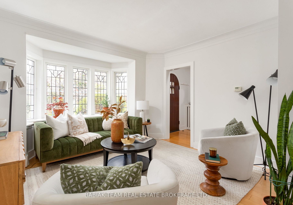 16-coe-hill-drive-toronto-ontario-w13146578