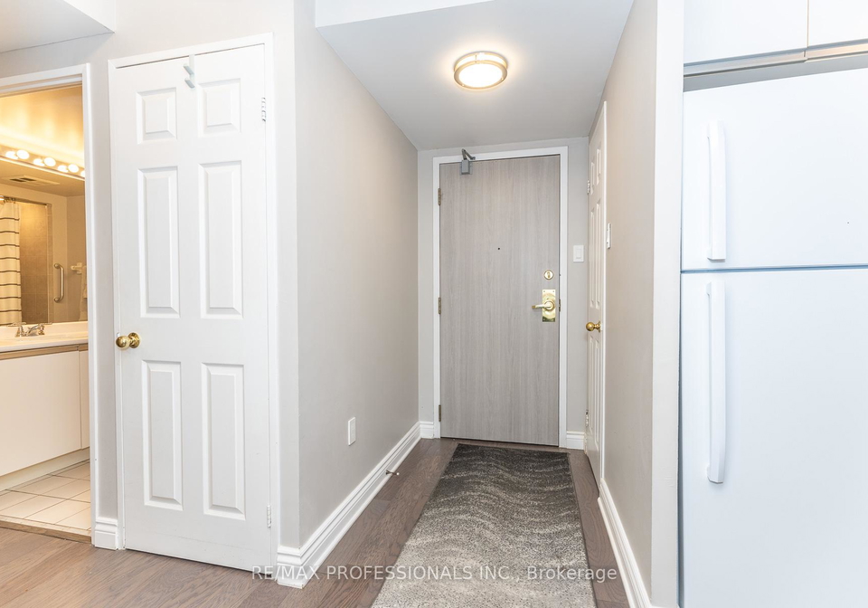 2177-burnhamthorpe-road-w-mississauga-ontario-w13146622