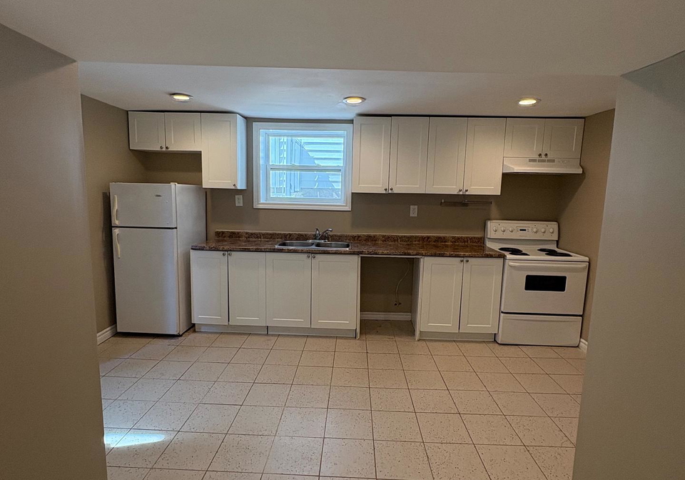 8-birch-tree-crescent-north-york-ontario-w13146690