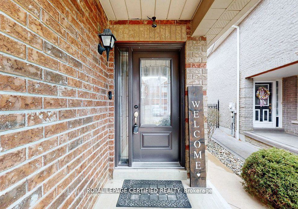 57-humbershed-crescent-caledon-ontario-w13146868