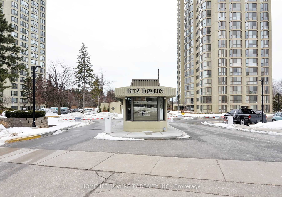 8-lisa-street-brampton-ontario-w13146878
