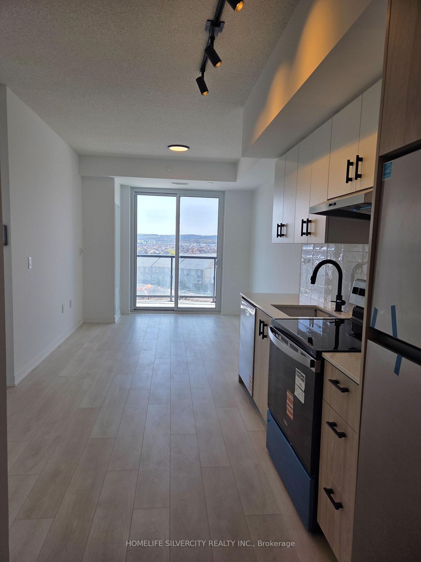 4878-powers-common-burlington-ontario-w13146952