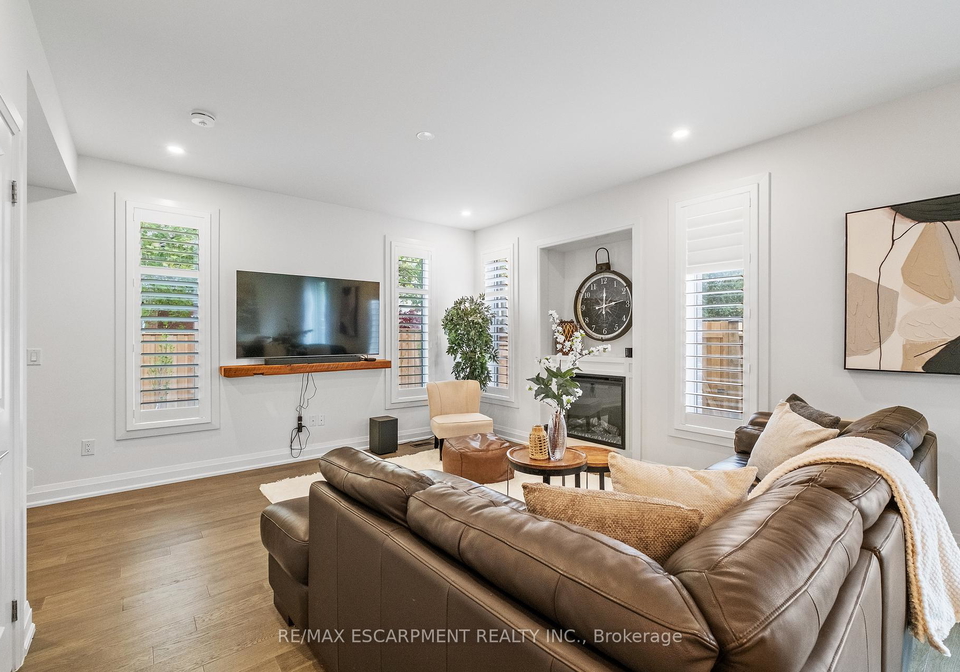 3384-carter-common-burlington-ontario-w13146996