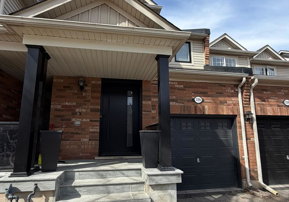 2374-baintree-crescent-oakville-ontario-w13147118