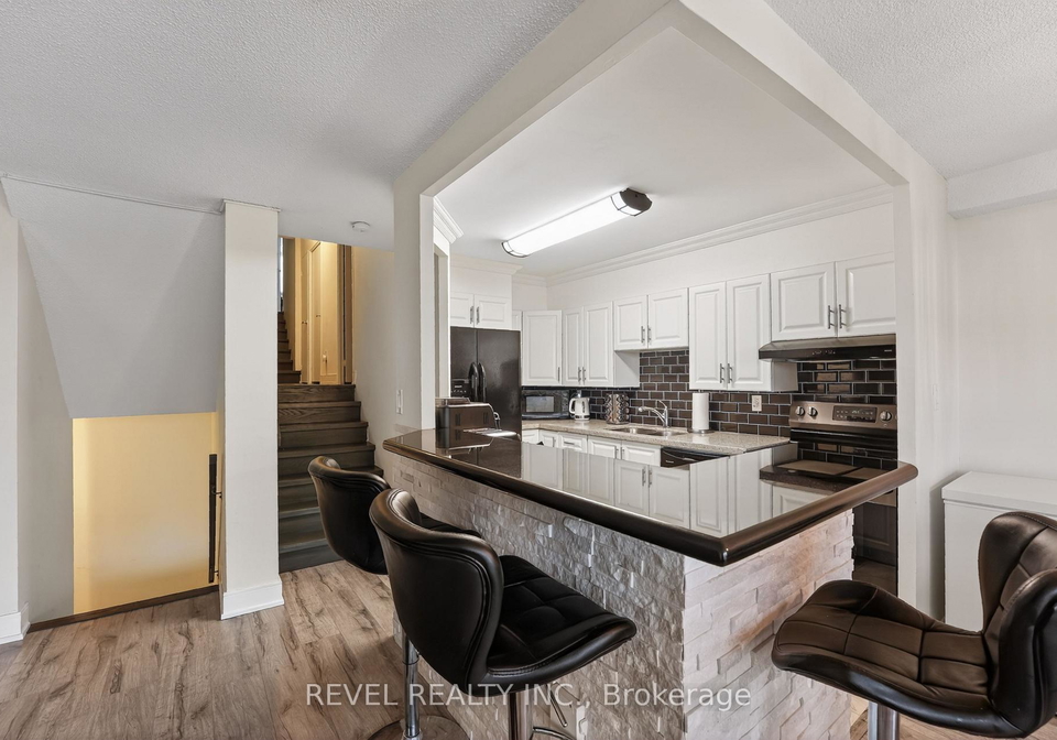 11-wincott-drive-etobicoke-ontario-w13147148