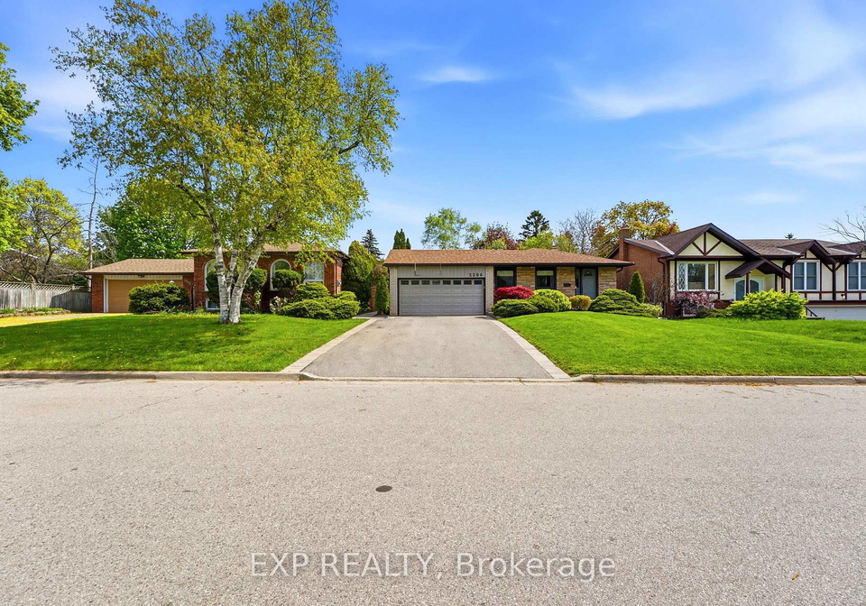 2504-yarmouth-crescent-oakville-ontario-w13147258