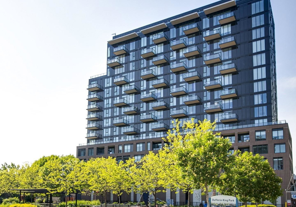 270-dufferin-street-toronto-ontario-w13147308