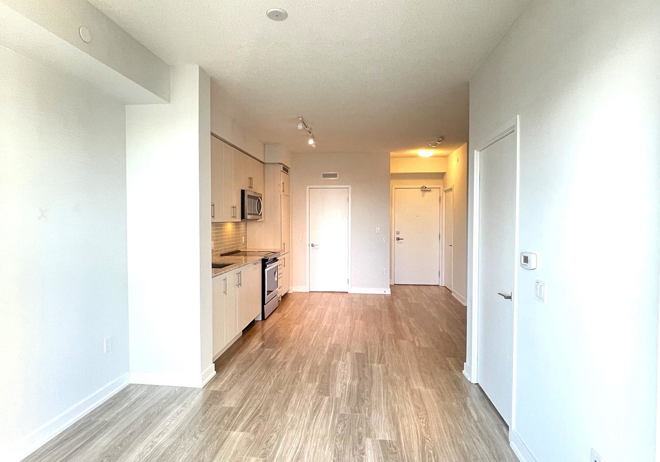 4055-parkside-village-drive-mississauga-ontario-w13147420