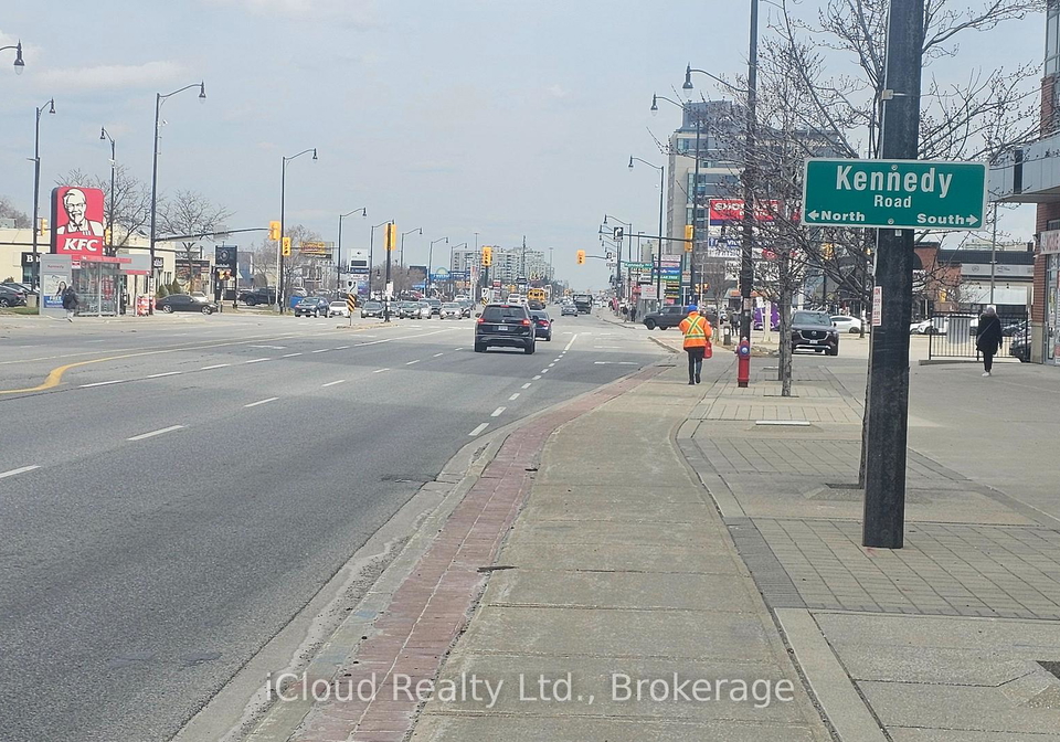 215-queen-street-e-brampton-ontario-w13147452