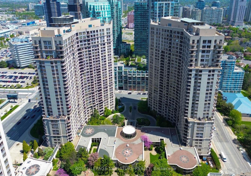 3880-duke-of-york-boulevard-mississauga-ontario-w13147460