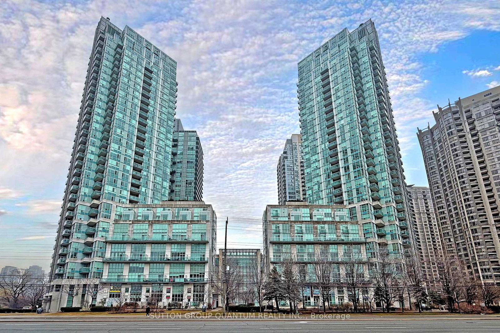 3939-duke-of-york-boulevard-mississauga-ontario-w13147478