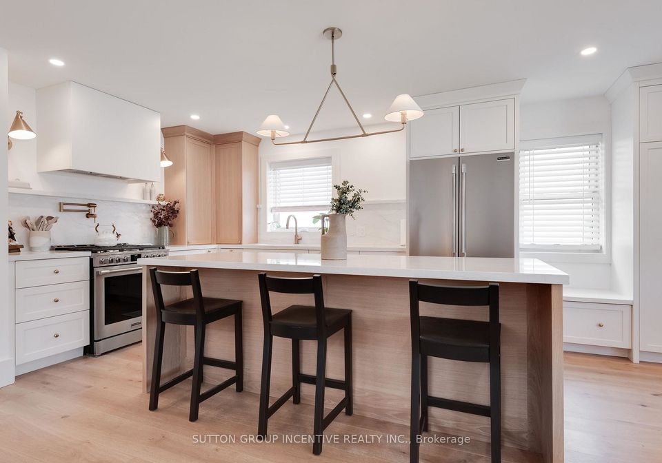 16-robindale-avenue-etobicoke-ontario-w13147578