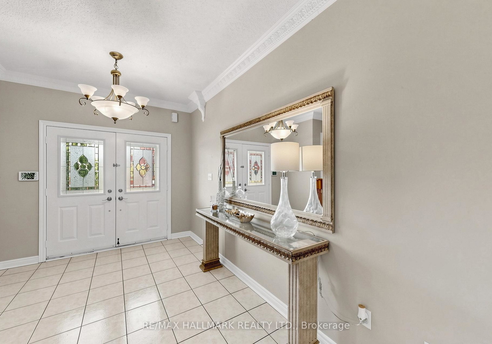 6611-spinnaker-circle-mississauga-ontario-w13147634
