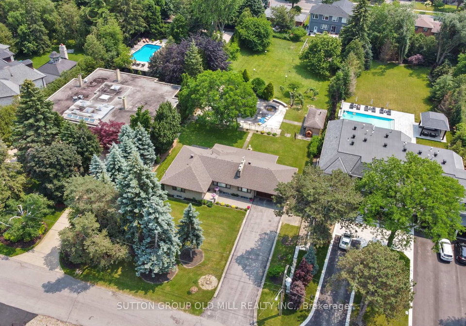 9-westmount-park-road-etobicoke-ontario-w13147660
