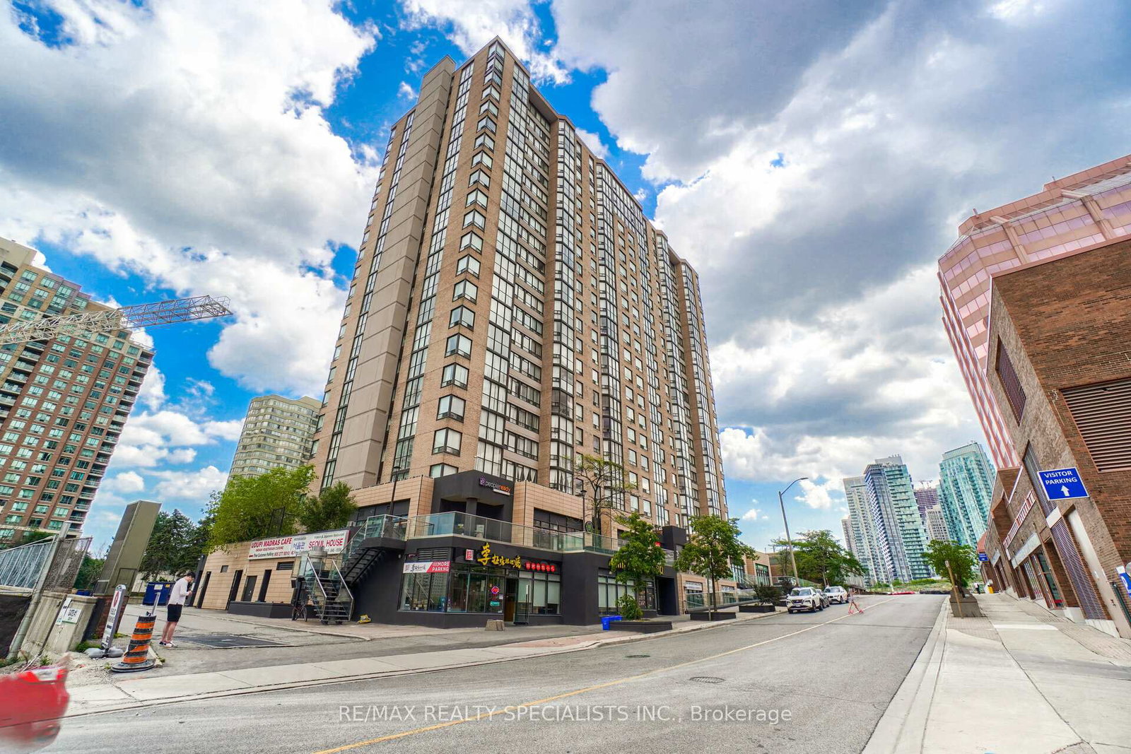 265-enfield-place-mississauga-ontario-w13148074
