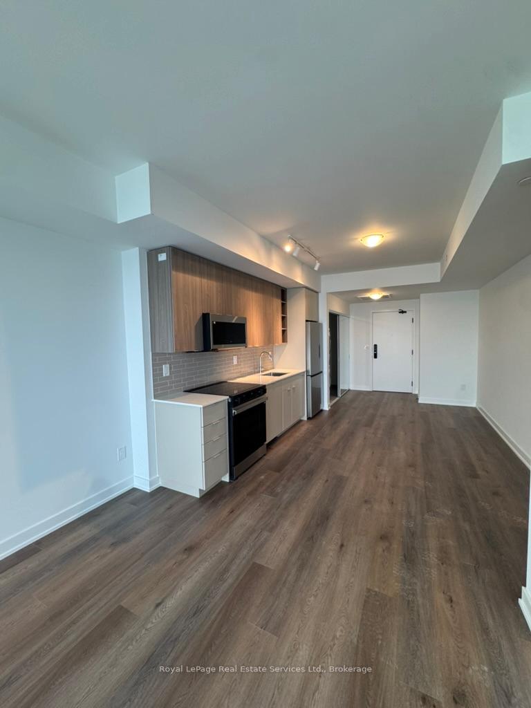 2075-lakeshore-road-burlington-ontario-w13148346