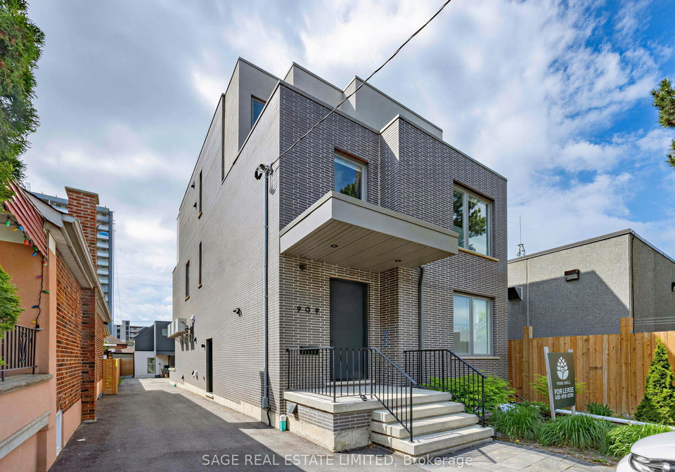 909-castlefield-avenue-north-york-ontario-w13148580