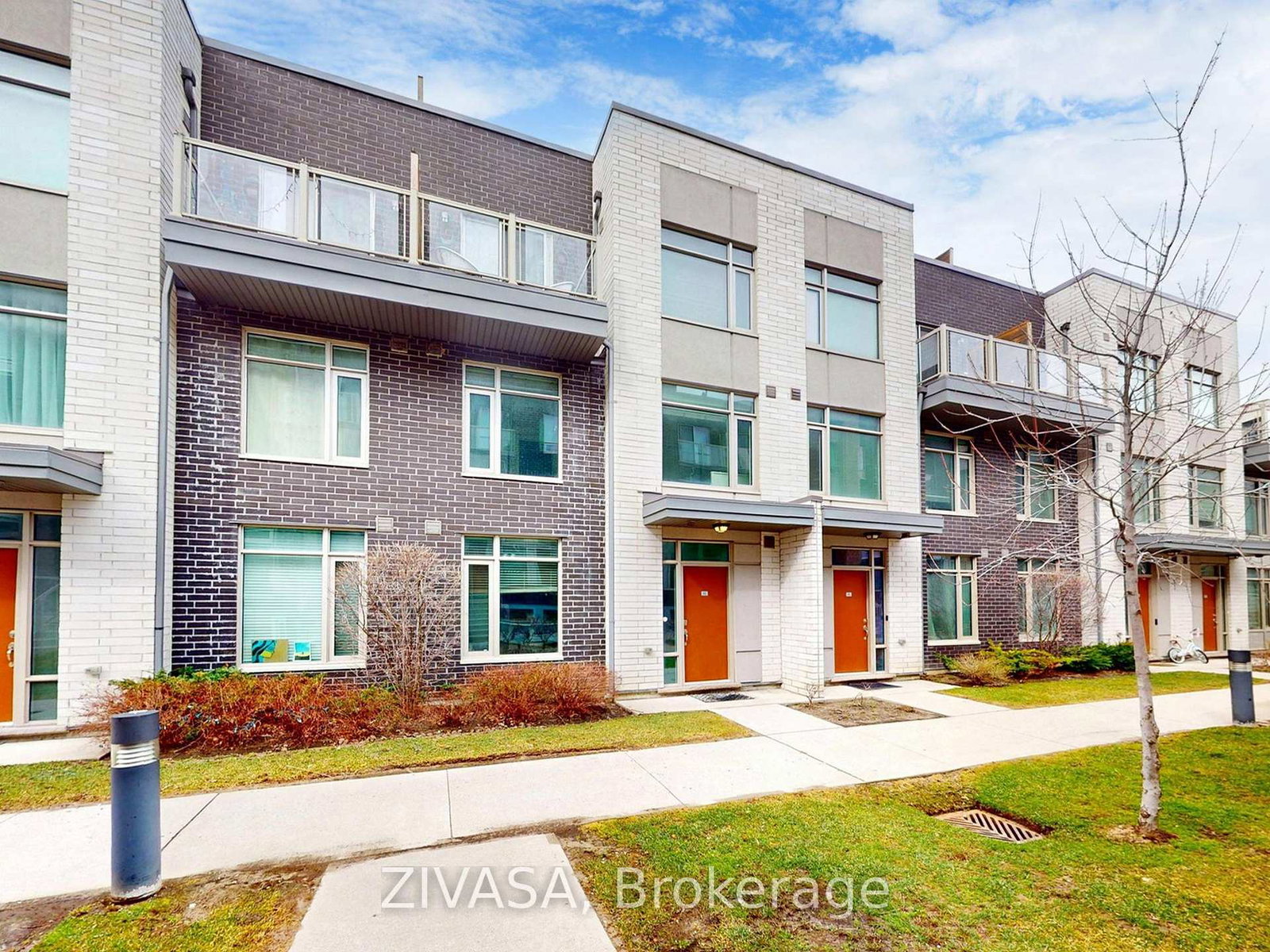 15-applewood-lane-etobicoke-ontario-w13148652