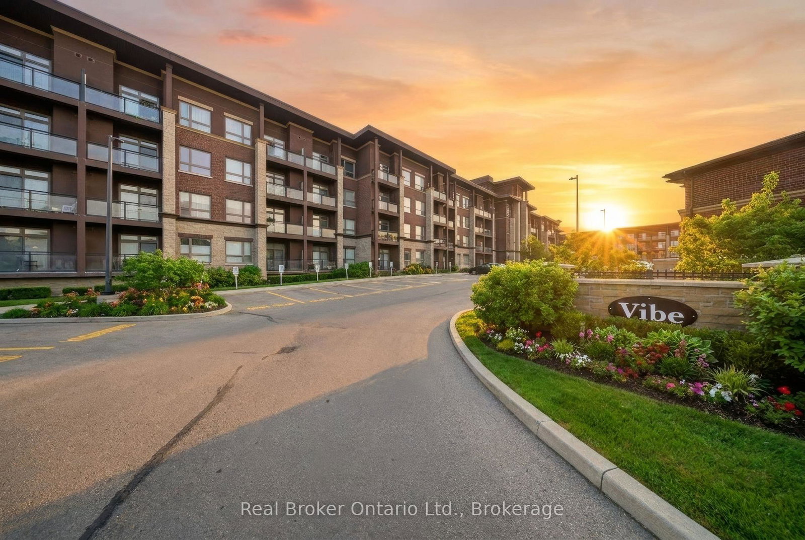 5010-corporate-drive-burlington-ontario-w13149080