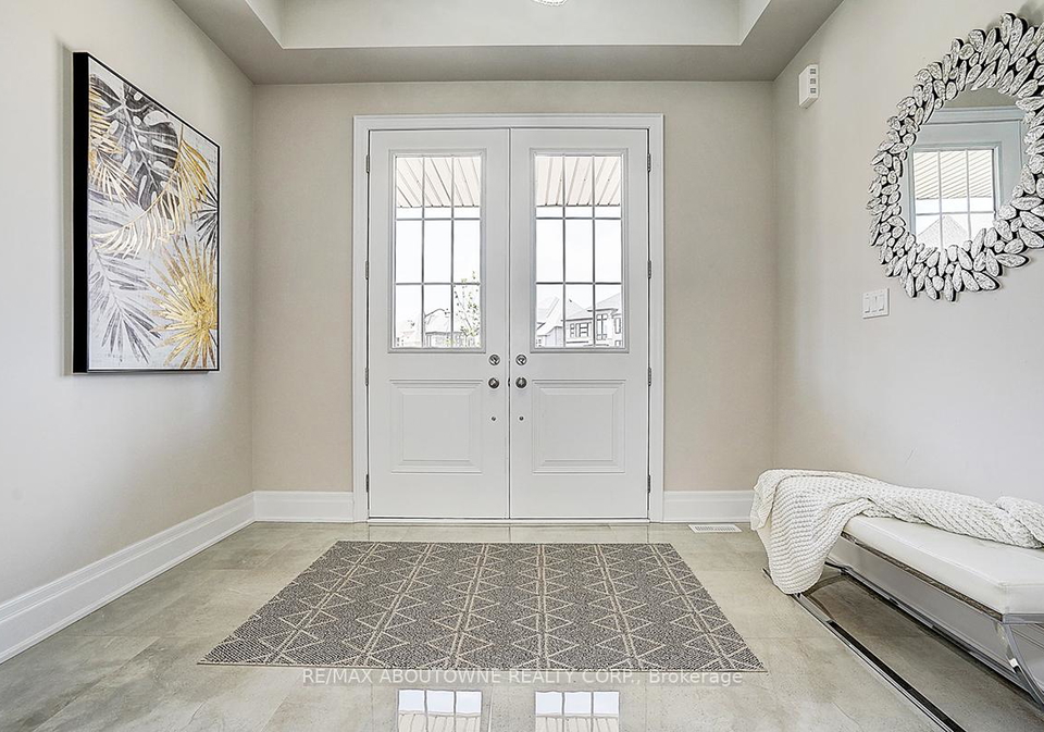 1362-lynx-gardens-oakville-ontario-w13149186