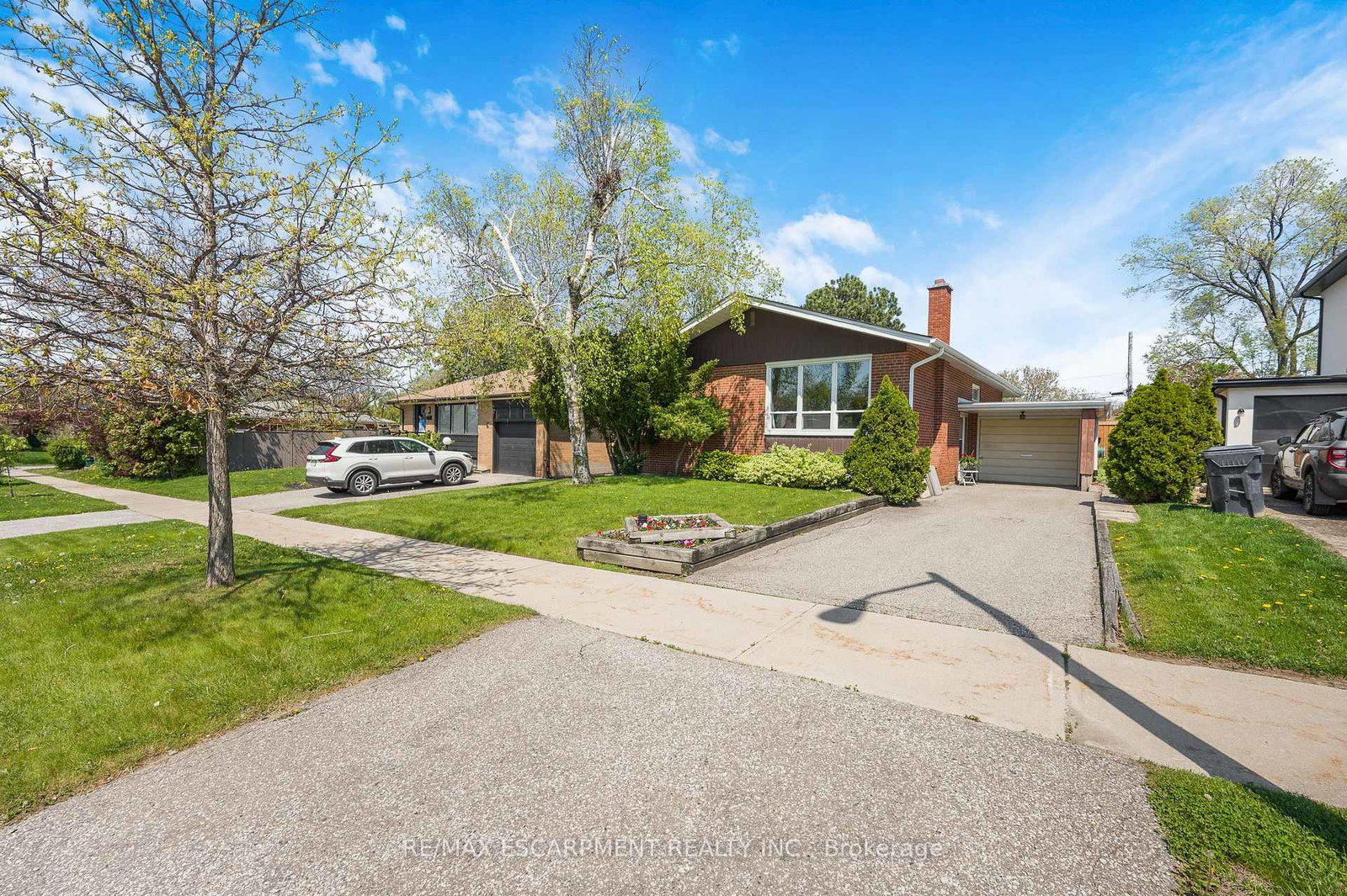 6-deanefield-crescent-etobicoke-ontario-w13149400