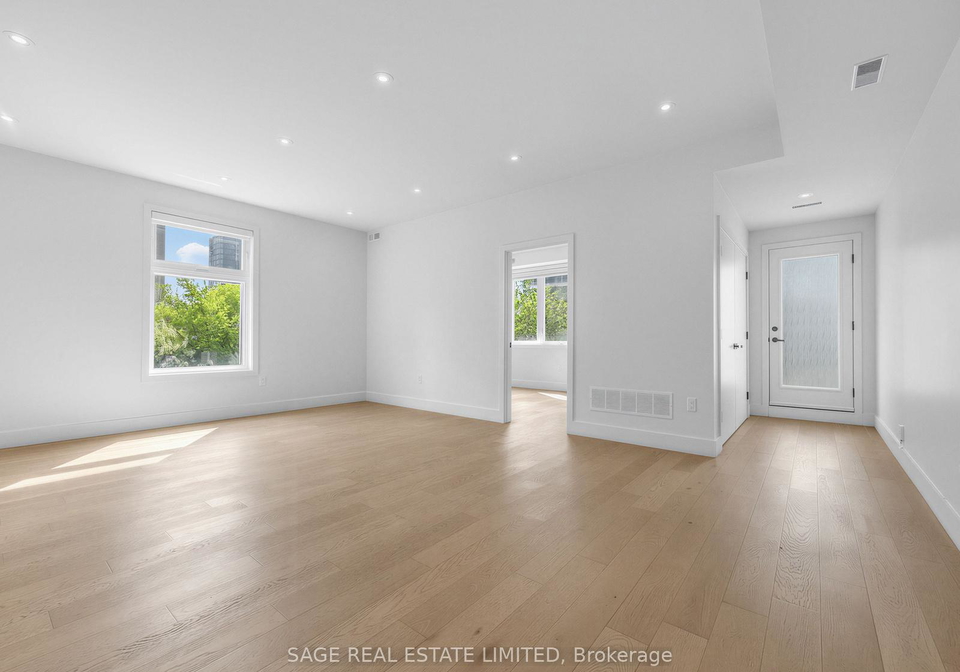 909-castlefield-avenue-north-york-ontario-w13149416