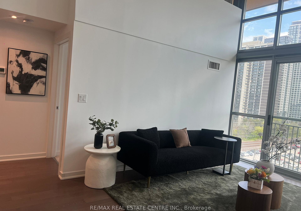 2-fieldway-road-etobicoke-ontario-w13149566