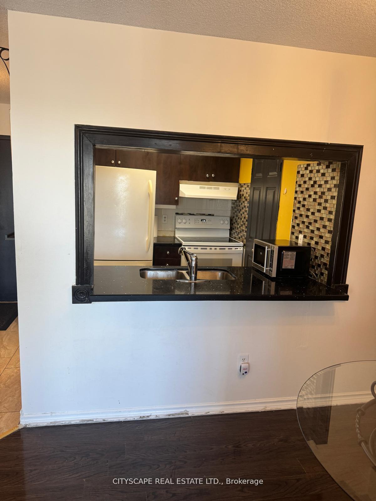 285-enfield-place-mississauga-ontario-w13149628