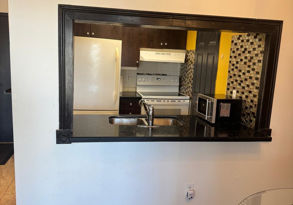 285-enfield-place-mississauga-ontario-w13149628