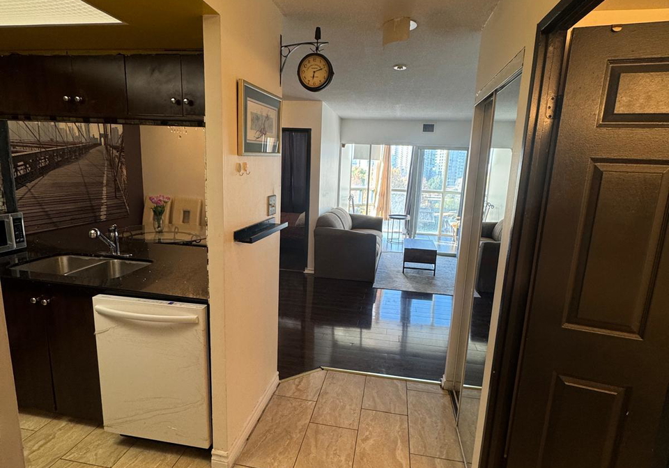 285-enfield-place-mississauga-ontario-w13149628