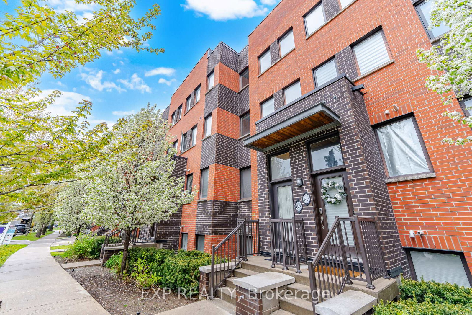 60-winston-park-boulevard-york-ontario-w13149666
