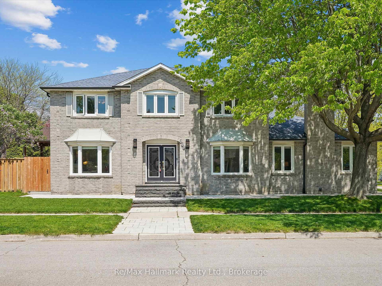 560-chillingham-crescent-oakville-ontario-w13149818