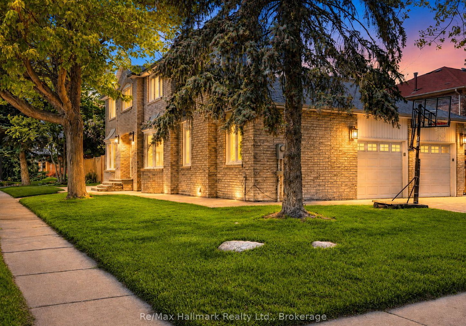 560-chillingham-crescent-oakville-ontario-w13149818
