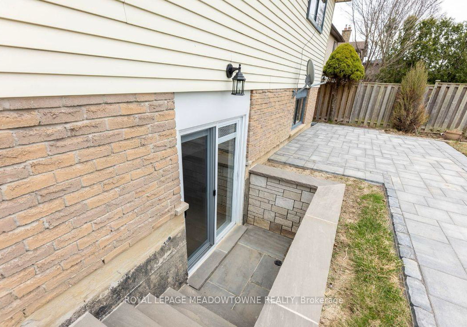 468-gowland-crescent-milton-ontario-w13149868
