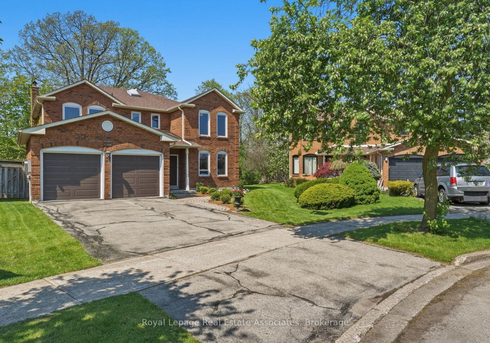 5211-micmac-crescent-mississauga-ontario-w13150036