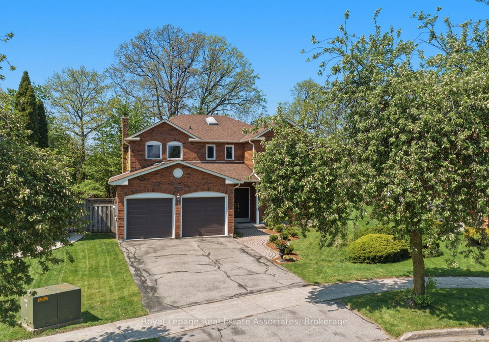 5211-micmac-crescent-mississauga-ontario-w13150036