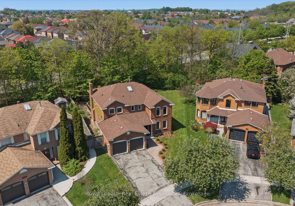 5211-micmac-crescent-mississauga-ontario-w13150036