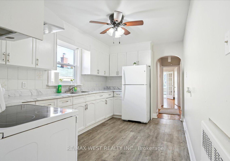 29-prennan-avenue-etobicoke-ontario-w13150100