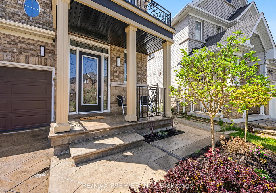 6-lockburn-crescent-brampton-ontario-w13150154