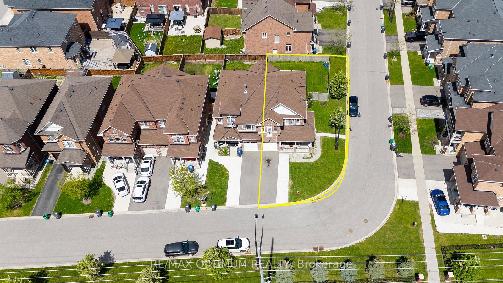 39-divinity-circle-brampton-ontario-w13150192