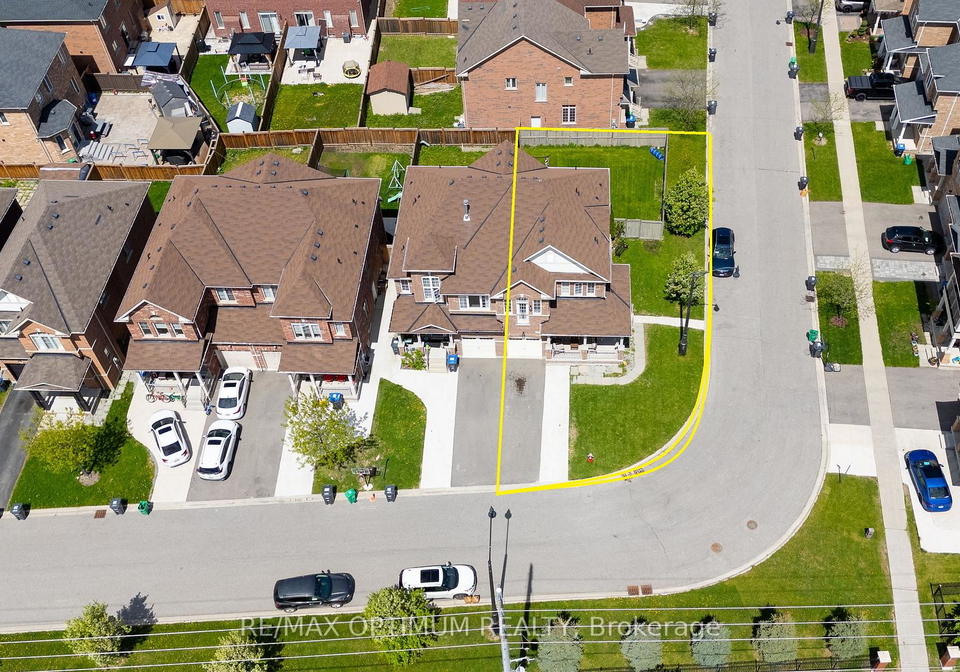 39-divinity-circle-brampton-ontario-w13150192