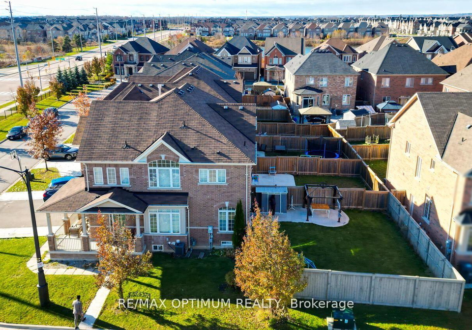 39-divinity-circle-brampton-ontario-w13150192