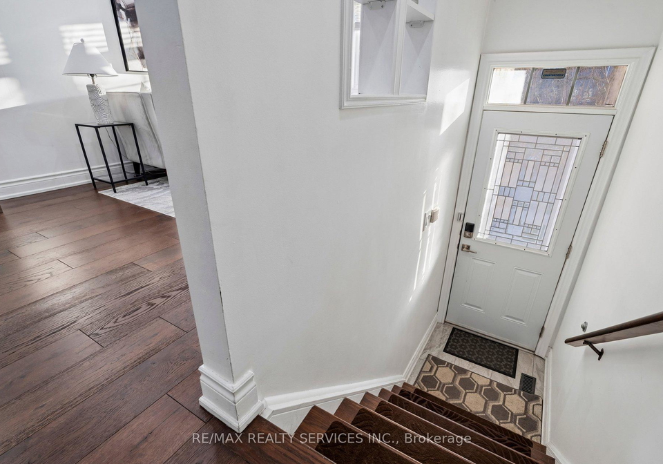131-charlton-settlement-avenue-north-york-ontario-w13150688