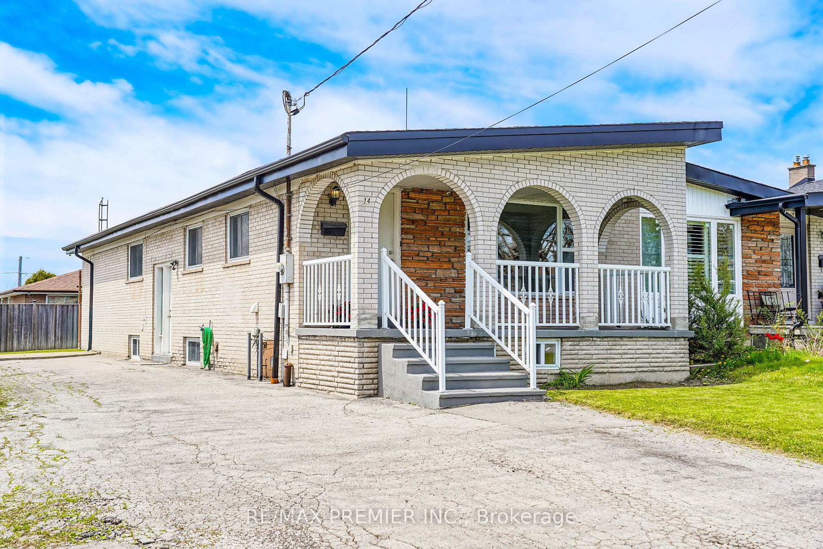 14-yatescastle-drive-york-ontario-w13150800